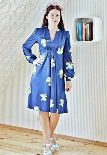 Vintage blue floral long sleeve dress